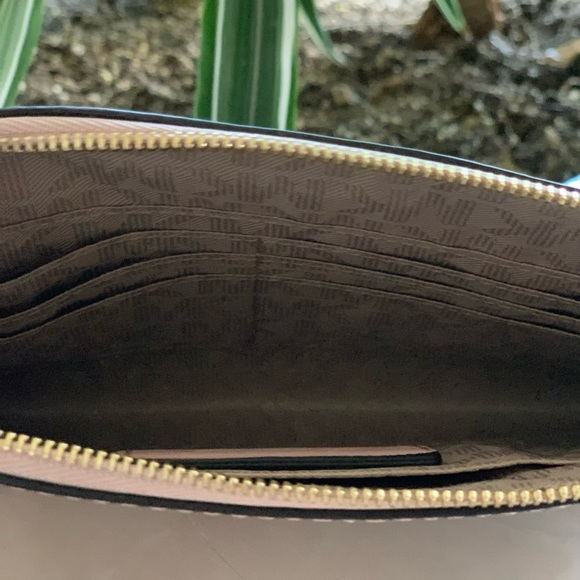 MICHAEL KORS JET SET TRAVEL LRG ZIP CLUTCH 32T6GTVW3U NEW WITH TAG - Picture 13 of 16